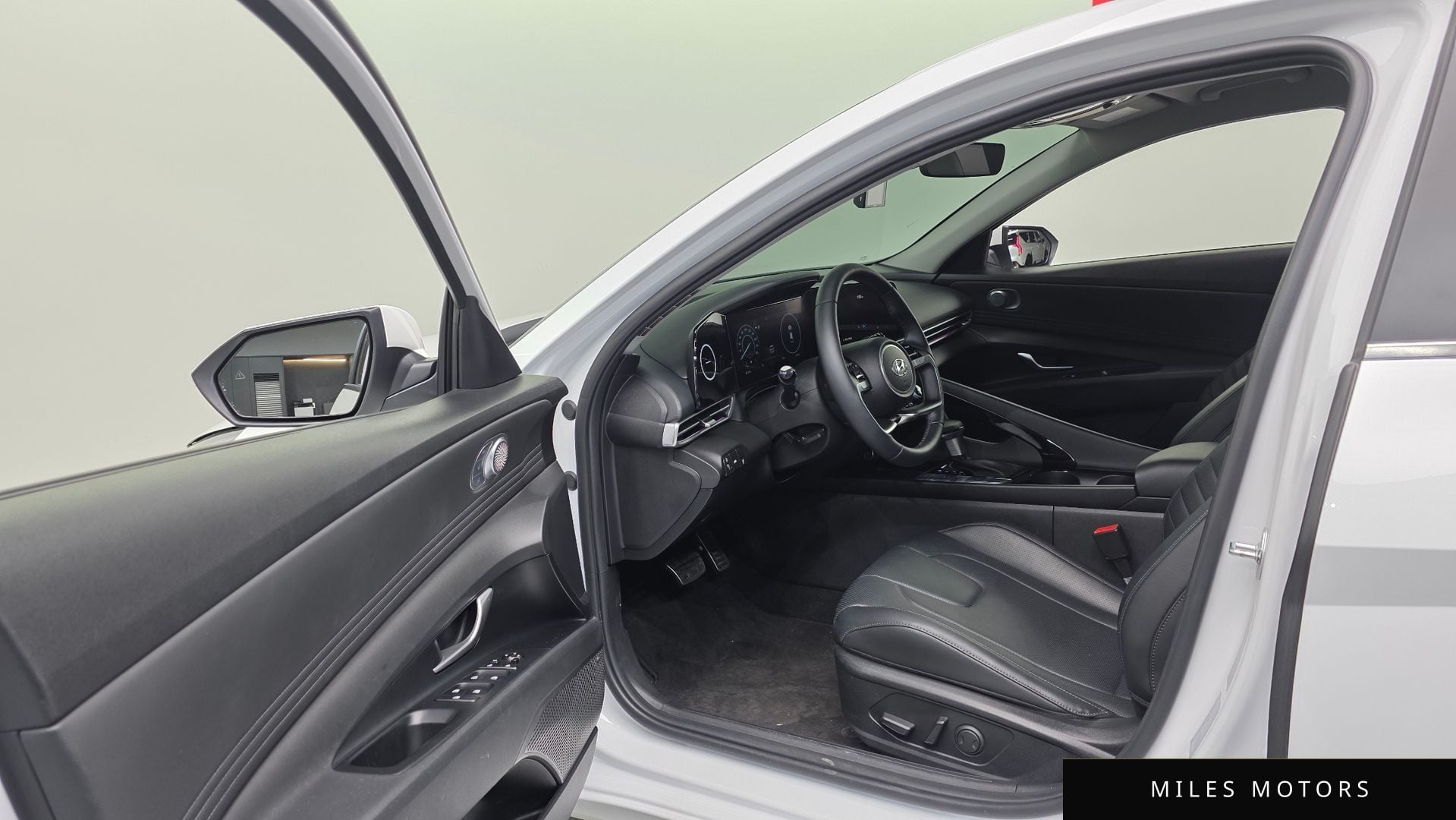 Hyundai AVANTE 2022 — миниатюра 11