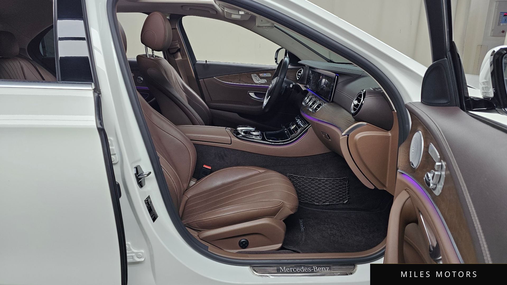 Mercedes-Benz E-Class W213 2020 — миниатюра 11