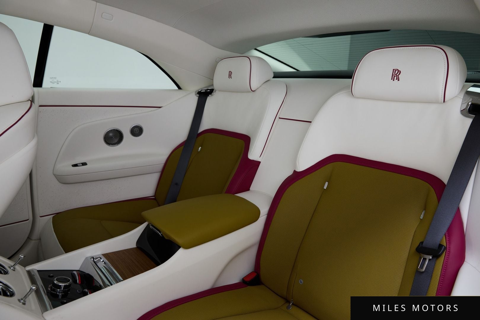 Rolls-Royce Spectre 2024 — миниатюра 13