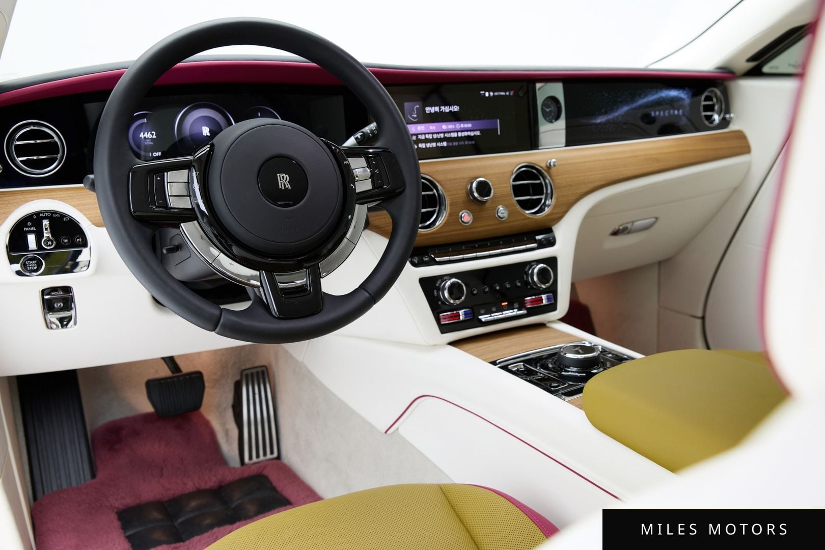 Rolls-Royce Spectre 2024 — миниатюра 20