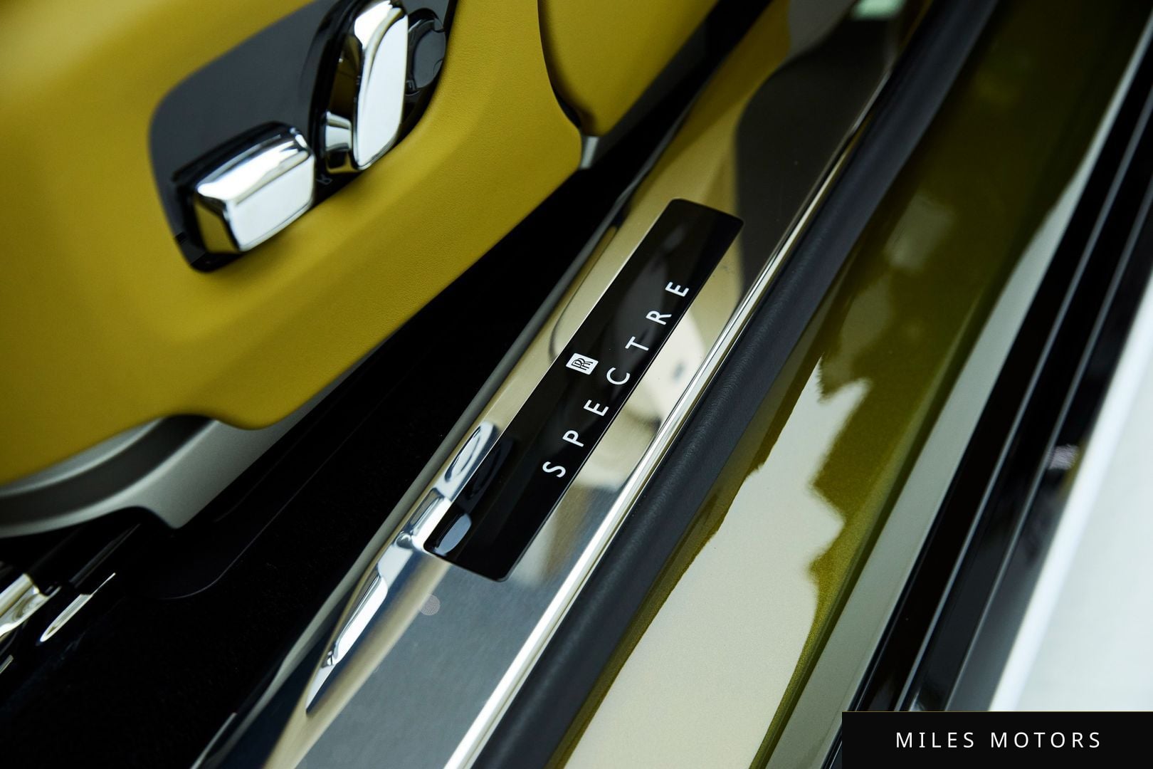 Rolls-Royce Spectre 2024 — миниатюра 17