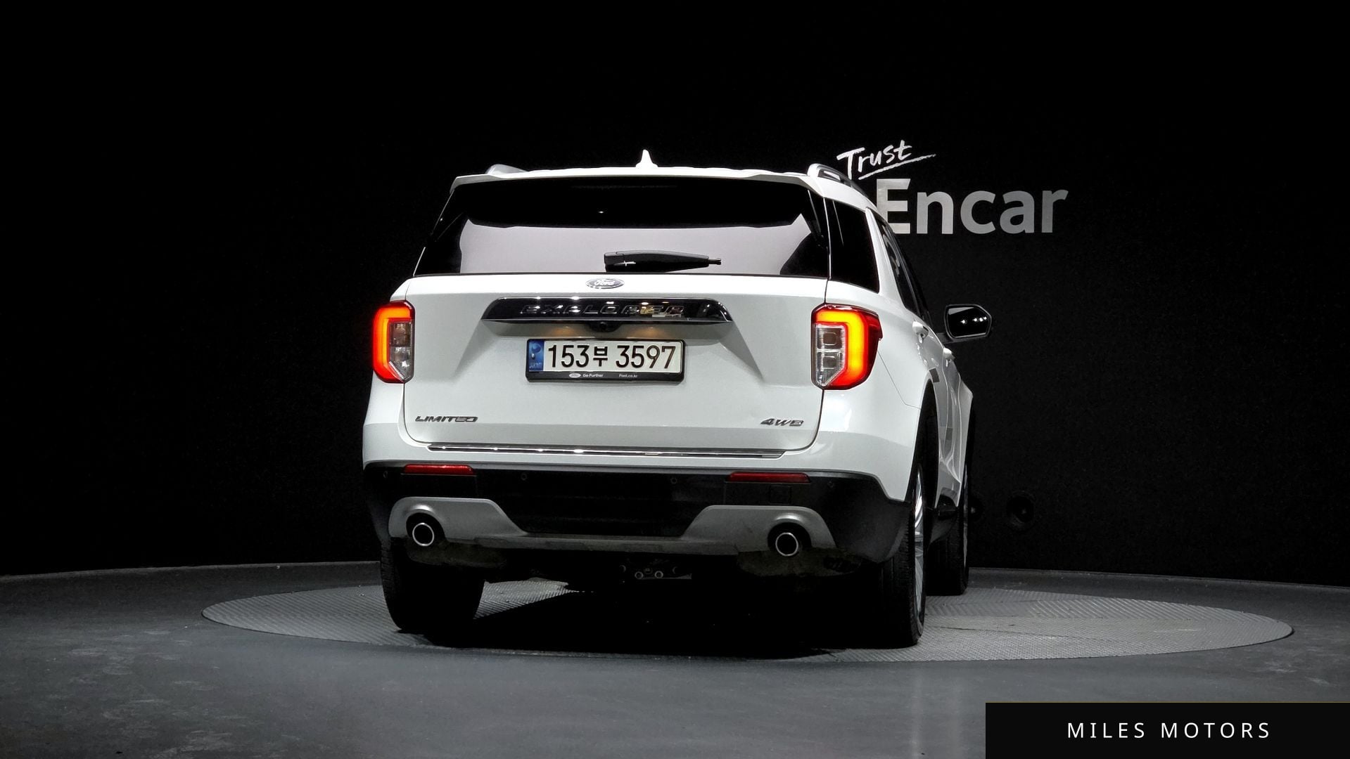 Ford Explorer 2021 — миниатюра 3