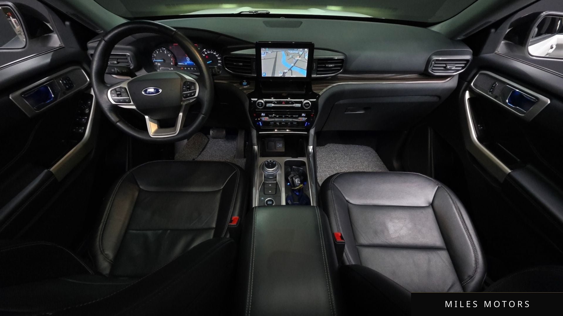Ford Explorer 2021 — миниатюра 6