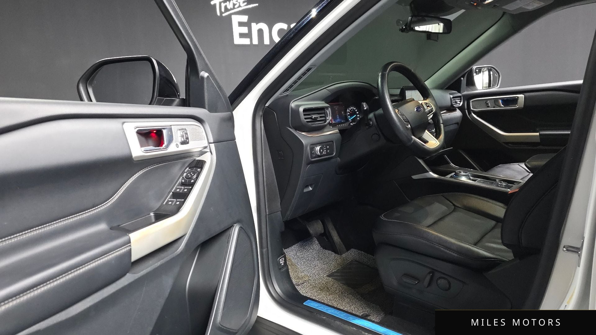 Ford Explorer 2021 — миниатюра 9