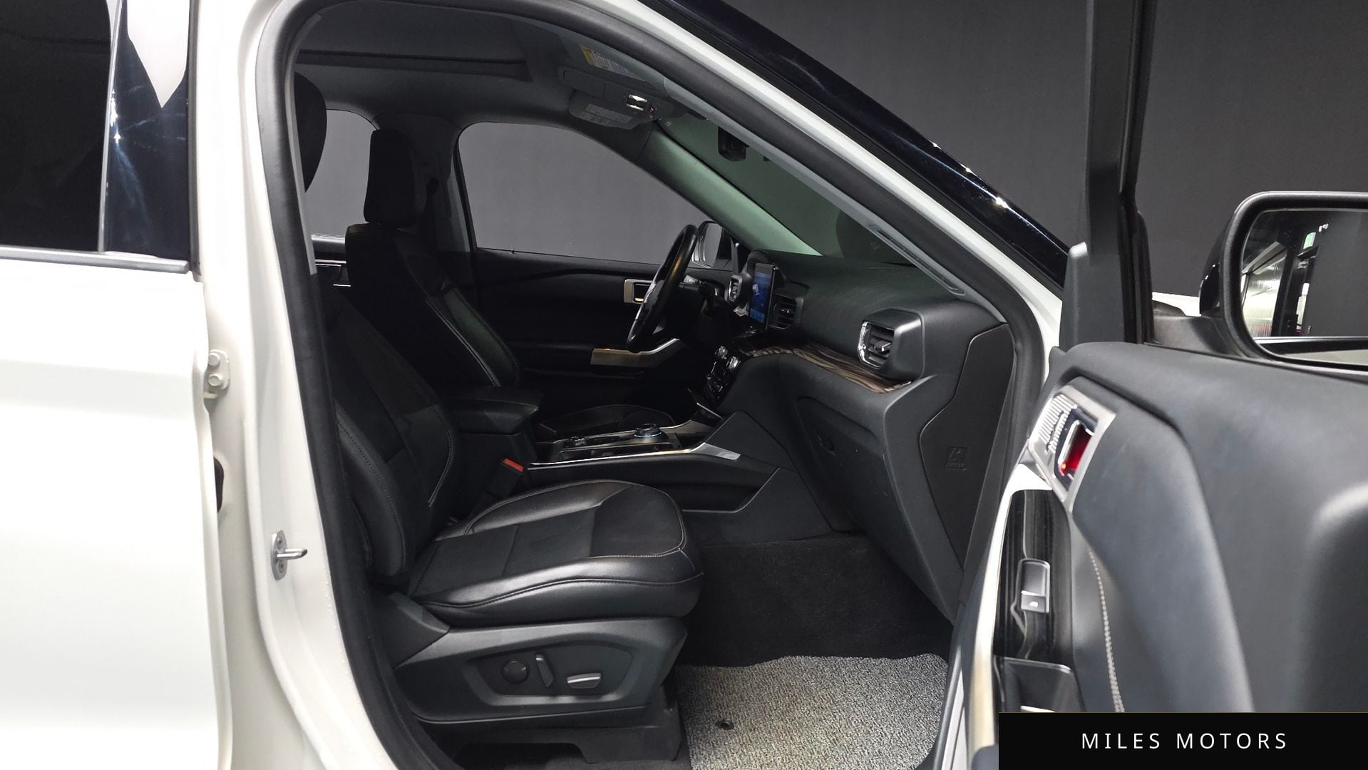 Ford Explorer 2021 — миниатюра 11