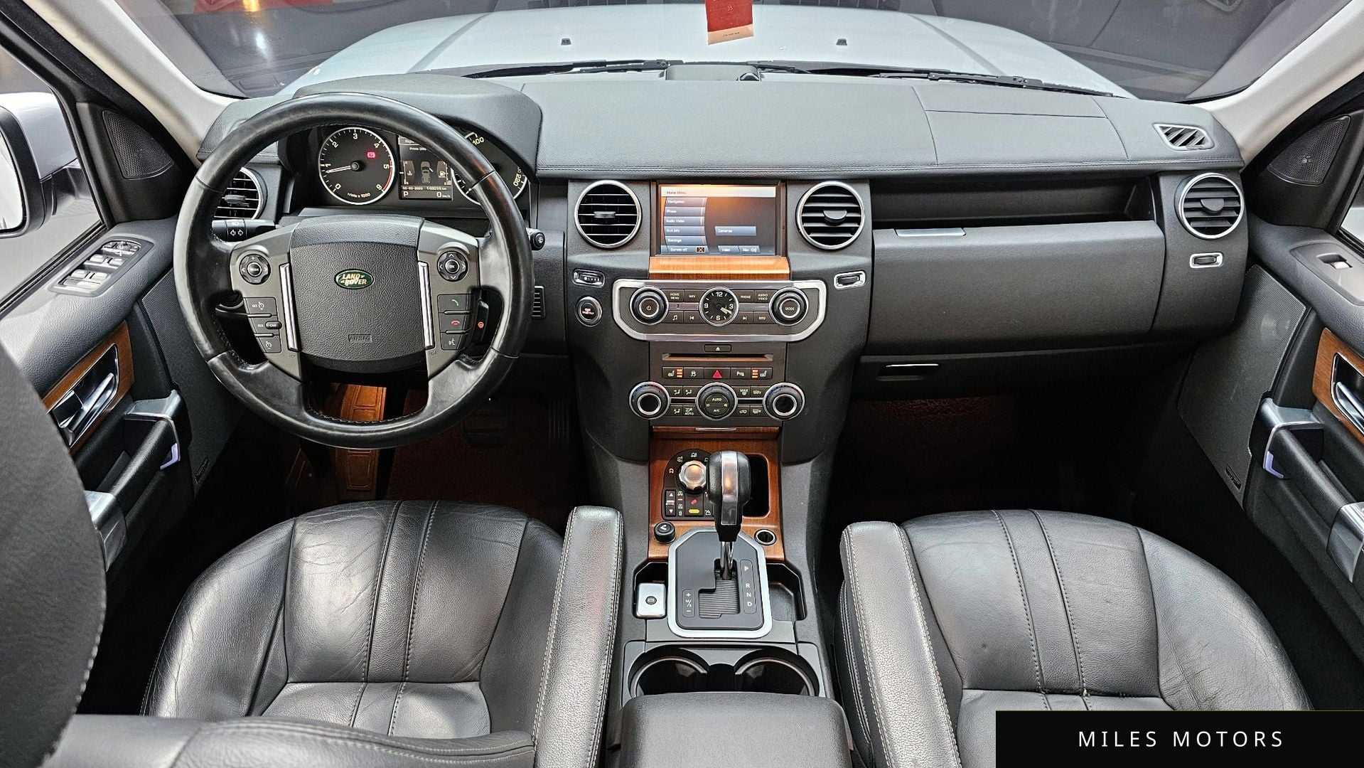 Land Rover Discovery 2010 — миниатюра 7