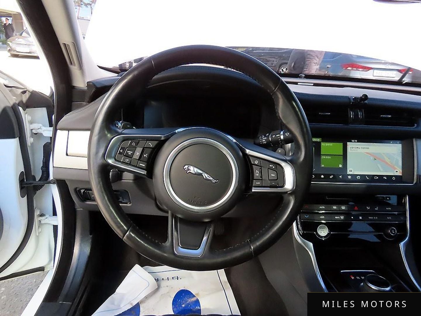 Jaguar XF (X260) 2018 — миниатюра 8