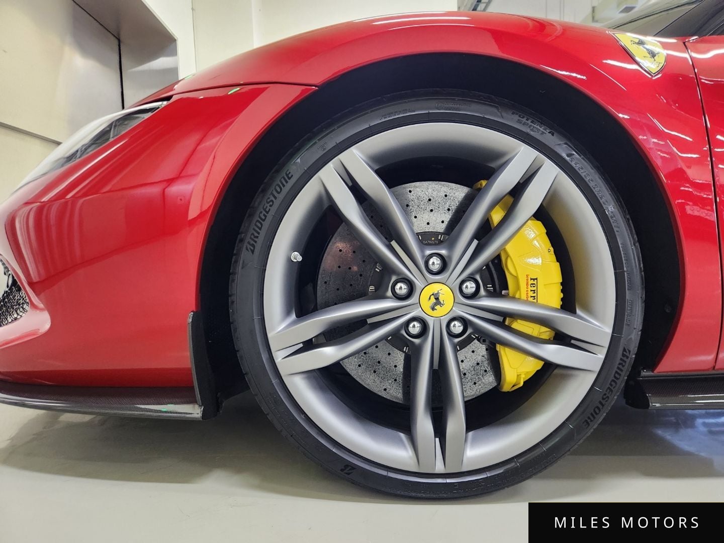 Ferrari 296 GTB 2023 — миниатюра 20