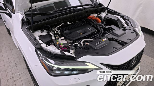 Лексус NX450h+ 2023 — миниатюра 6