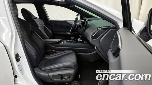 Лексус NX450h+ 2023 — миниатюра 11