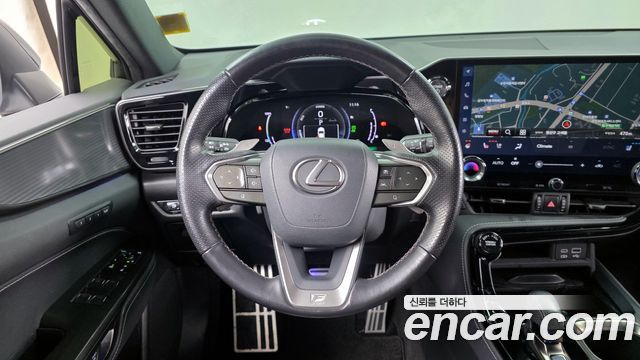 Лексус NX450h+ 2023 — миниатюра 13