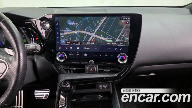Лексус NX450h+ 2023 — миниатюра 14