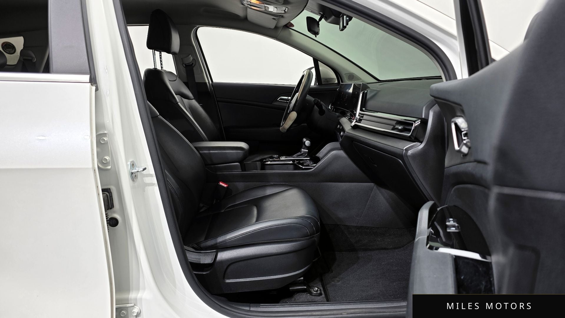 Kia Sportage 2022 — миниатюра 10