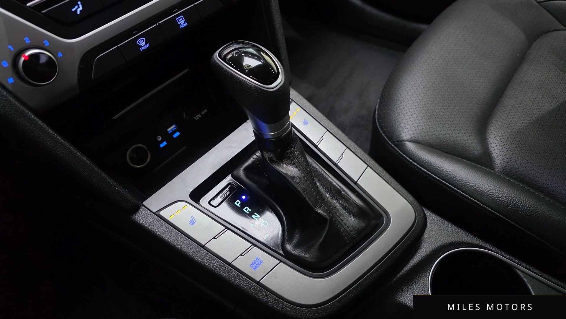 Hyundai AVANTE 2018 — миниатюра 9