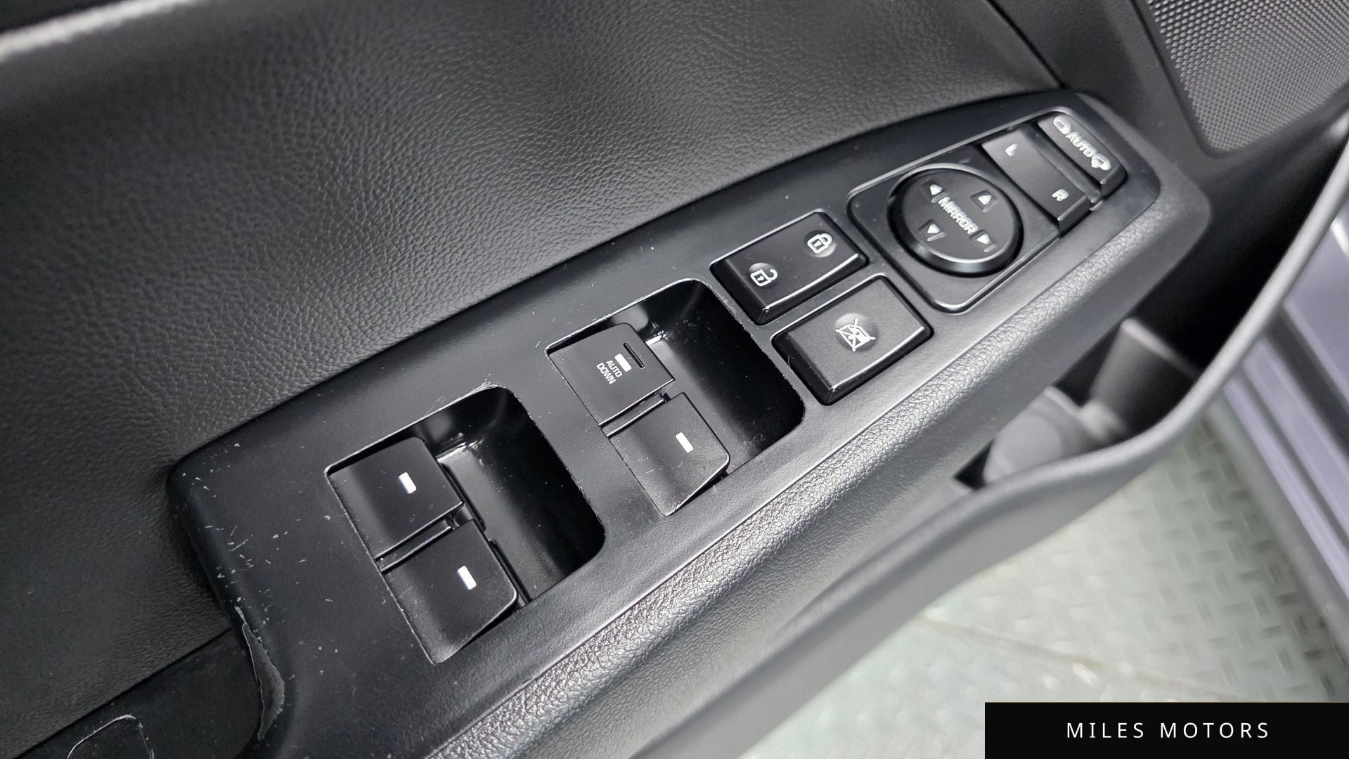 Hyundai AVANTE 2018 — миниатюра 12