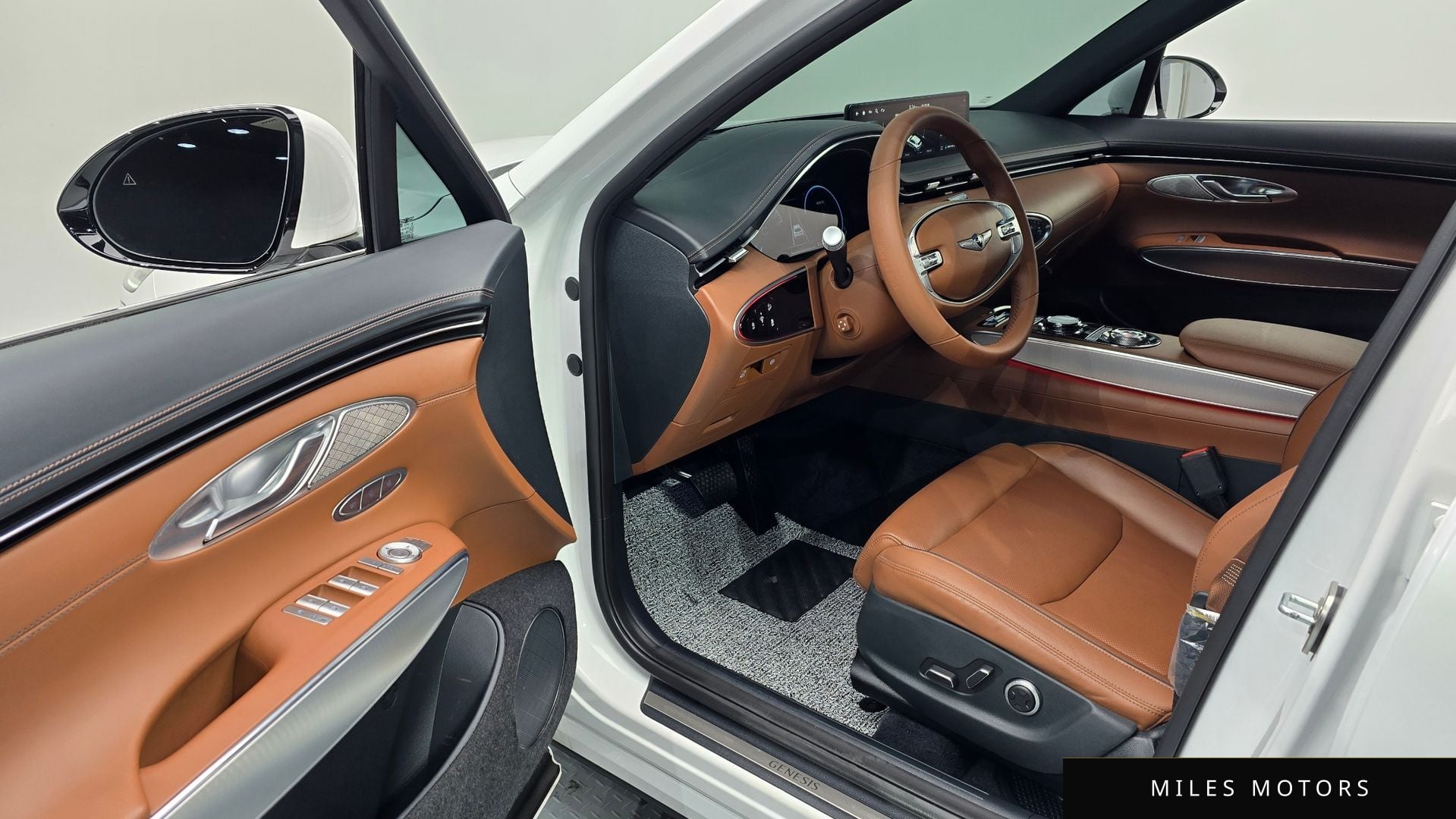Genesis GV70 2023 — миниатюра 11