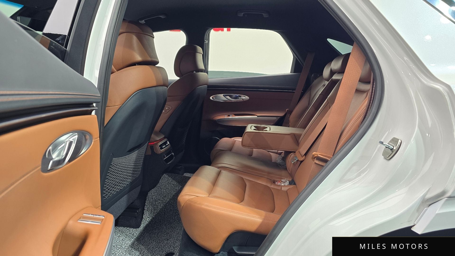 Genesis GV70 2023 — миниатюра 12
