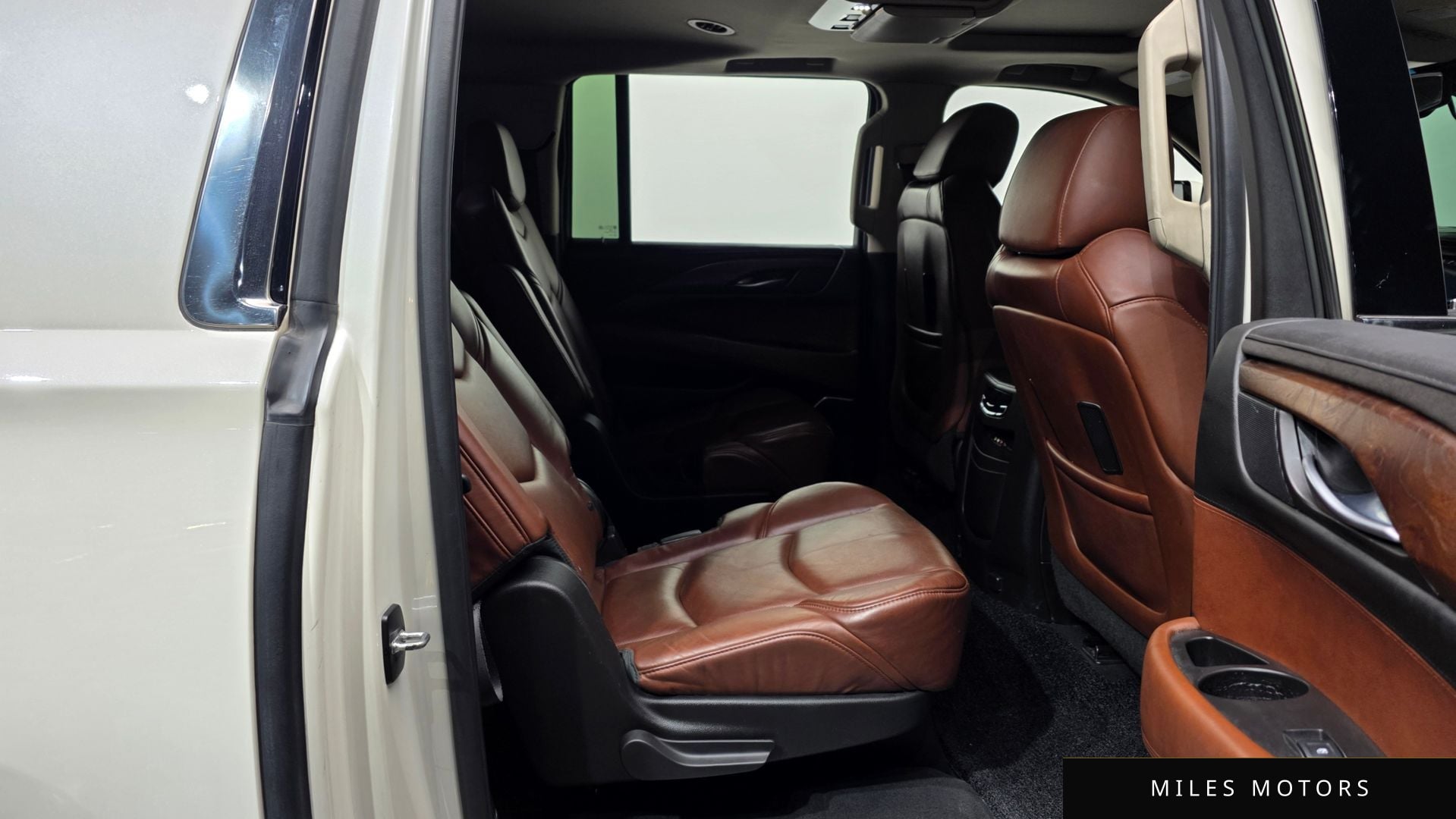 Cadillac Escalade 2015 — миниатюра 12