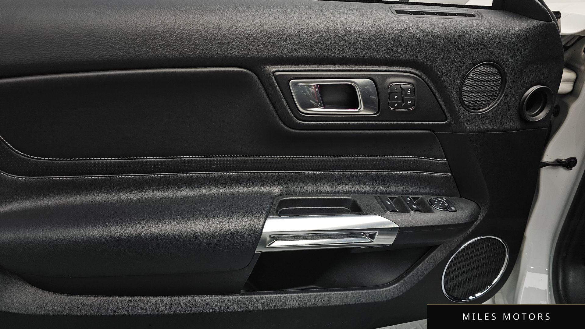 Ford Mustang 2019 — миниатюра 19