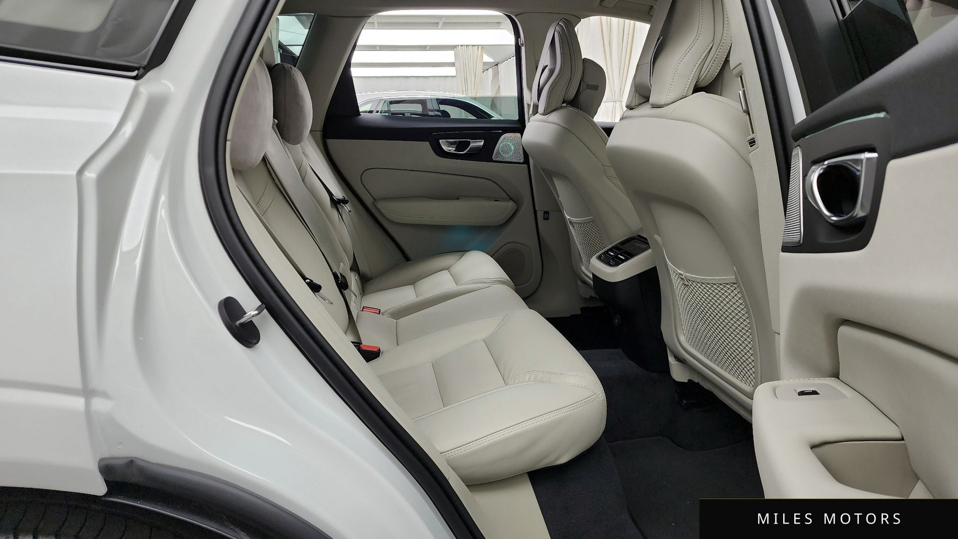 Volvo XC60 2026 — миниатюра 12