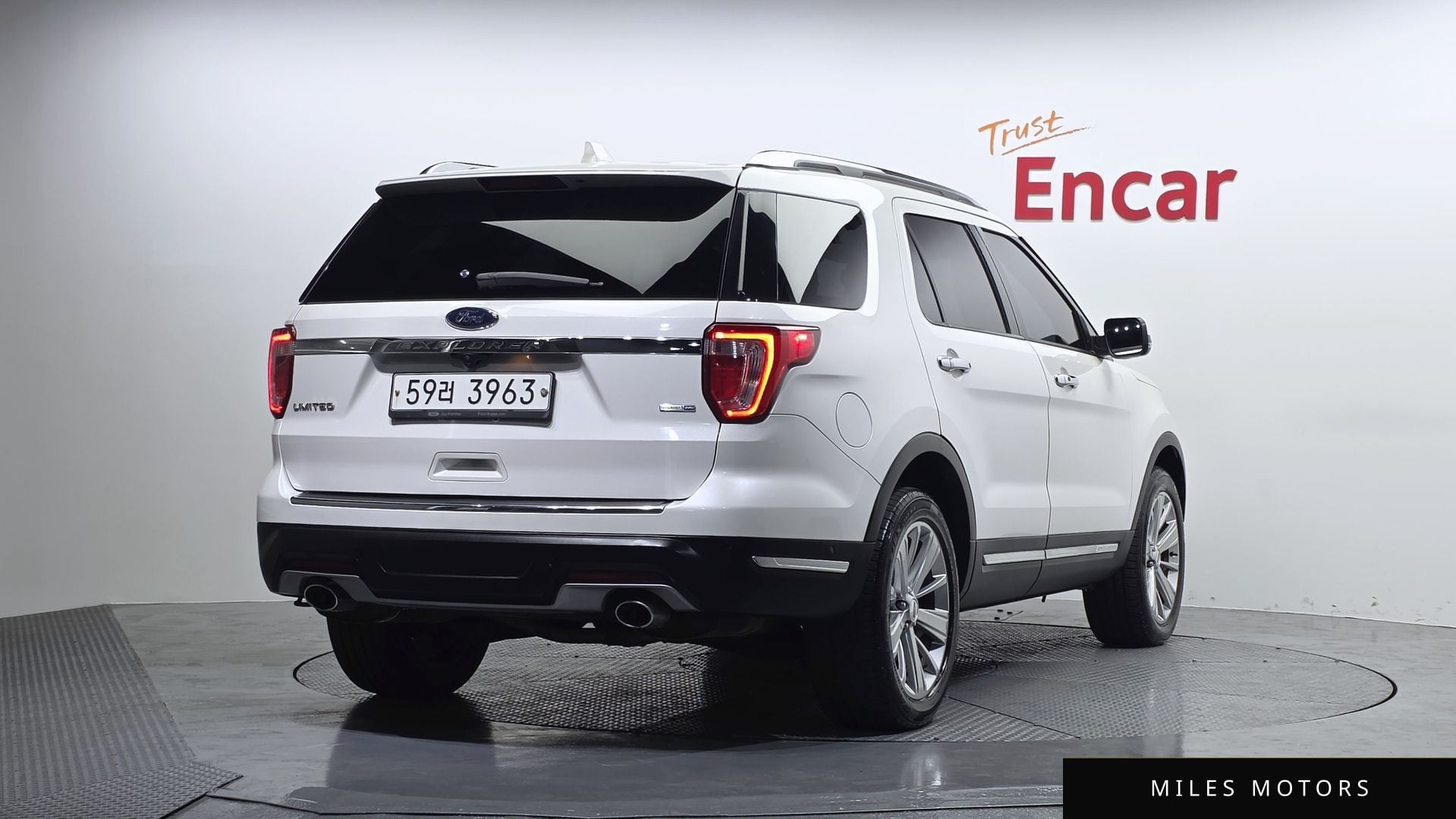 Ford 익스플로러 2019 — миниатюра 2