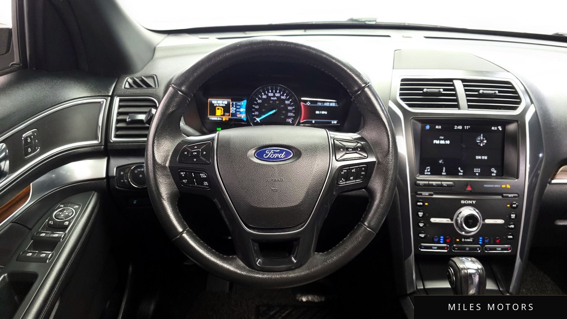 Ford 익스플로러 2019 — миниатюра 13