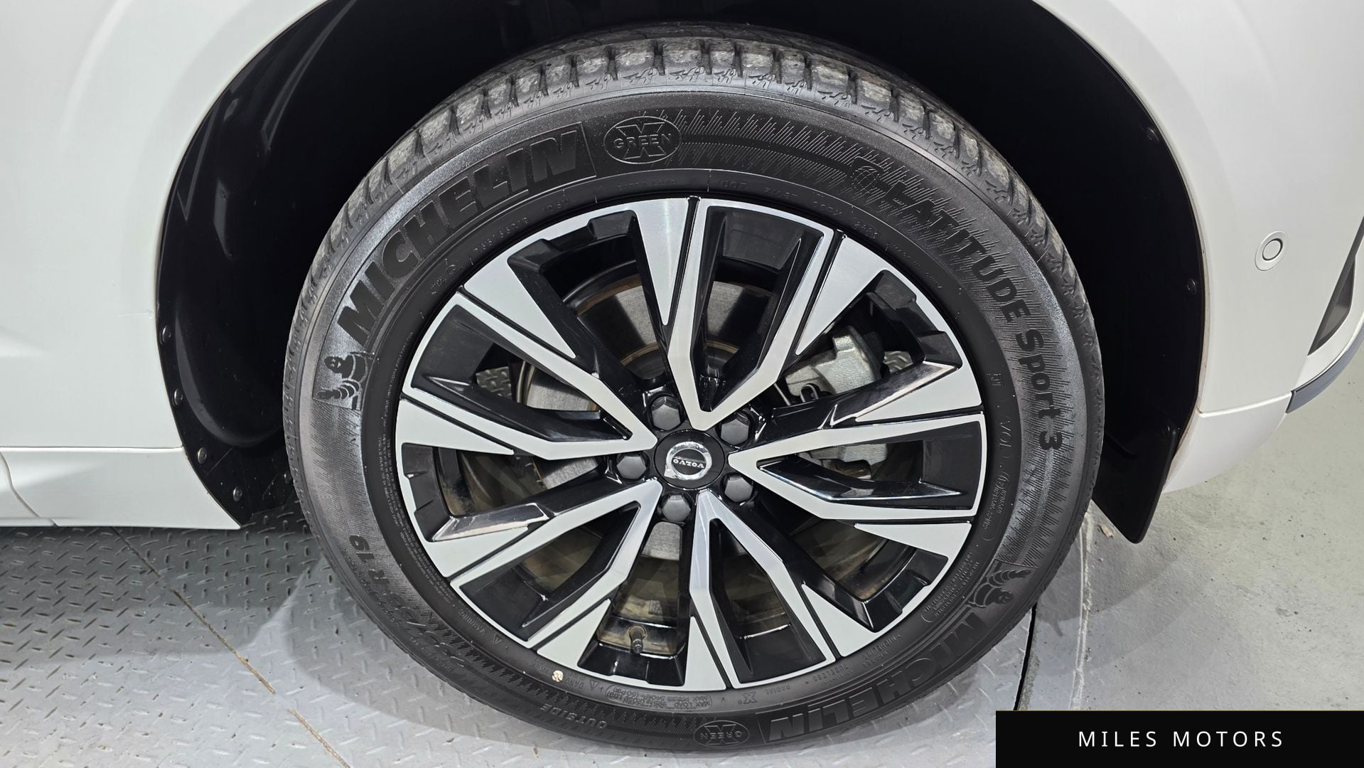 Volvo XC60 2024 — миниатюра 5