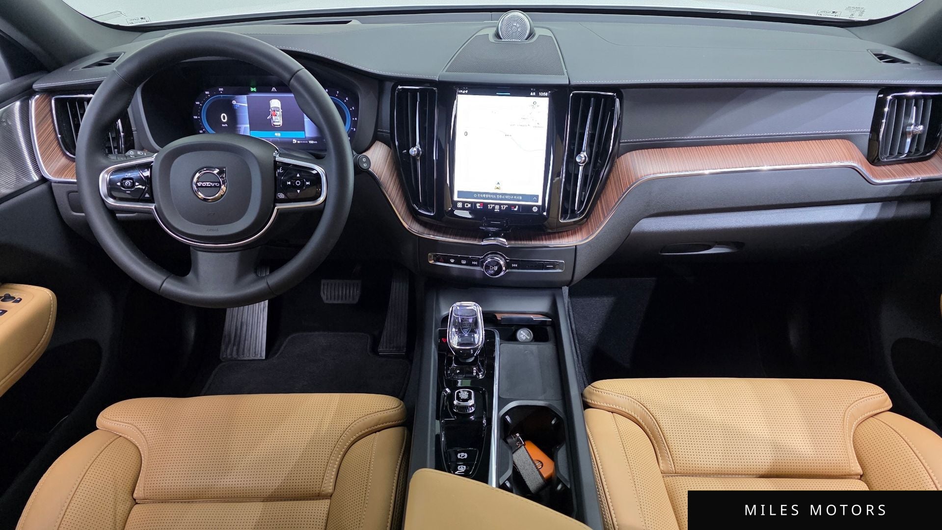 Volvo XC60 2024 — миниатюра 7