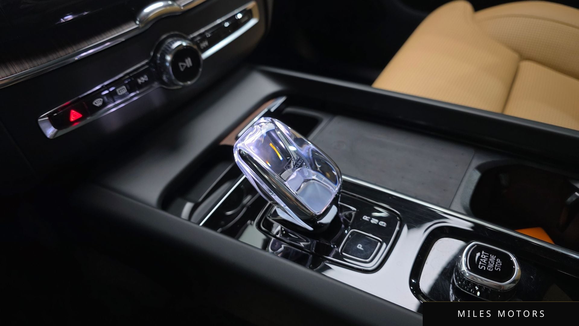 Volvo XC60 2024 — миниатюра 9