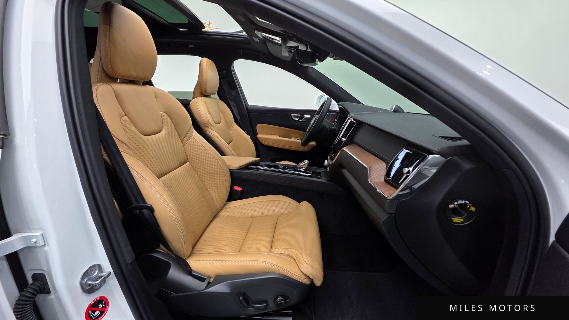 Volvo XC60 2024 — миниатюра 10