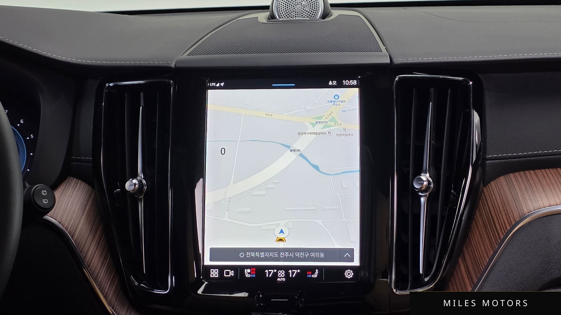 Volvo XC60 2024 — миниатюра 15