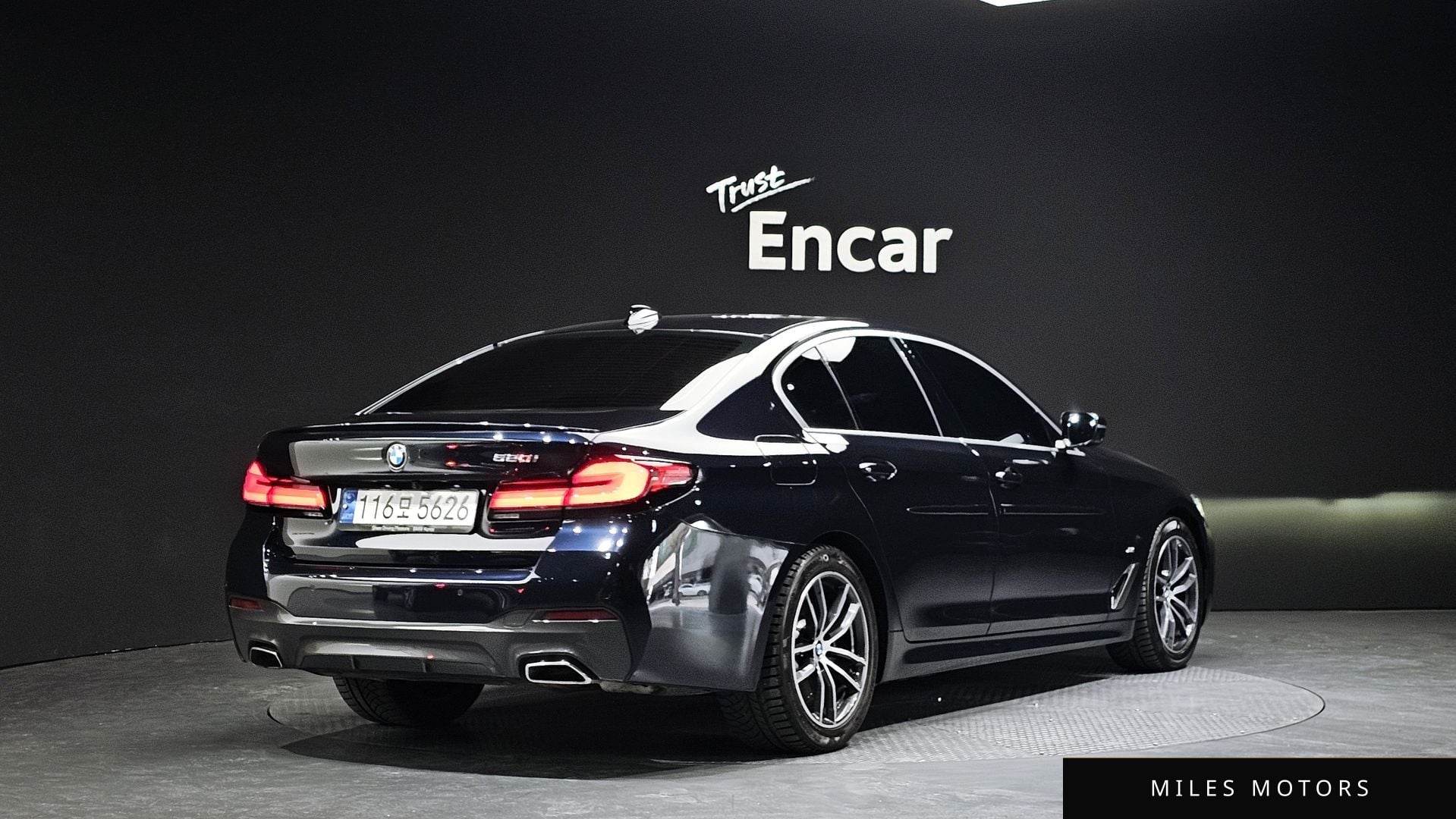 BMW 5 Series (G30) 2023 — миниатюра 2