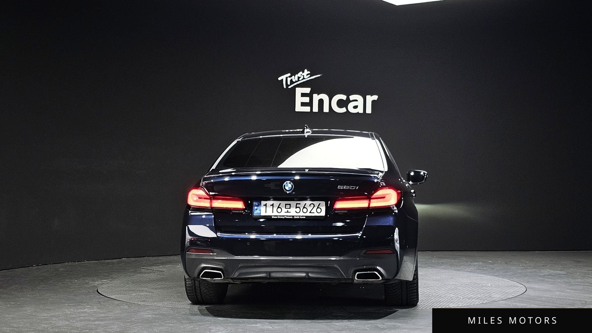 BMW 5 Series (G30) 2023 — миниатюра 4