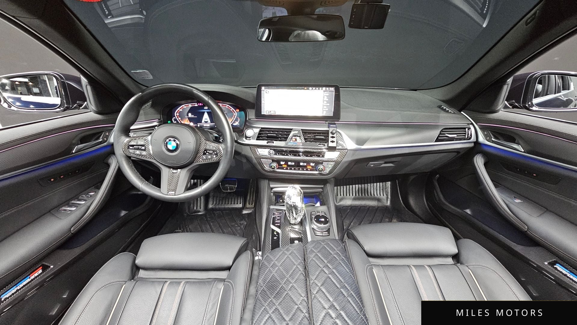 BMW 5 Series (G30) 2023 — миниатюра 7