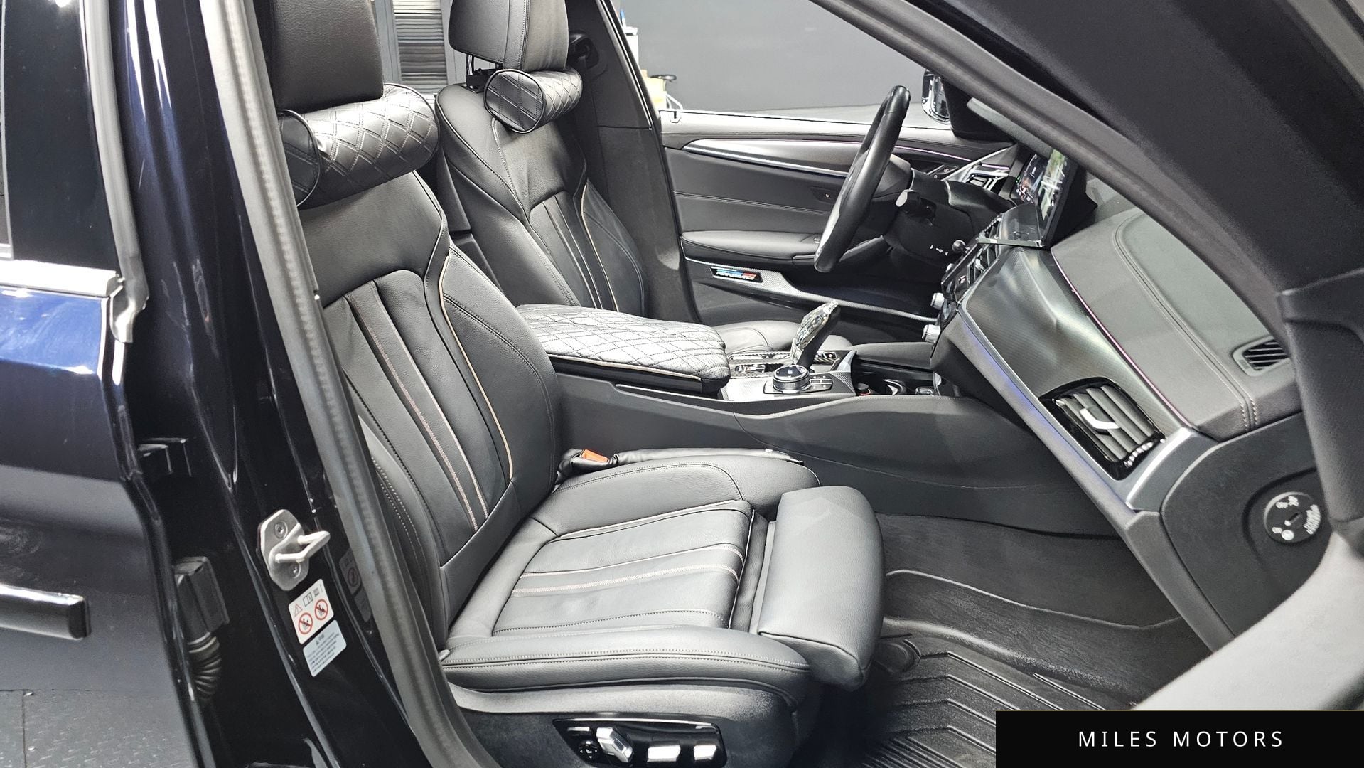 BMW 5 Series (G30) 2023 — миниатюра 10