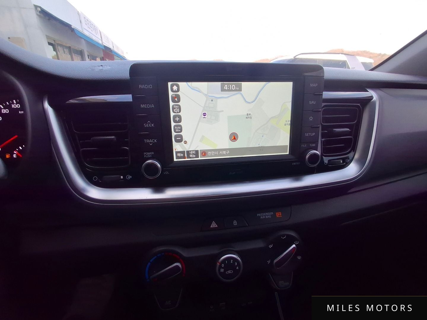 Kia Stonic 2018 — миниатюра 11