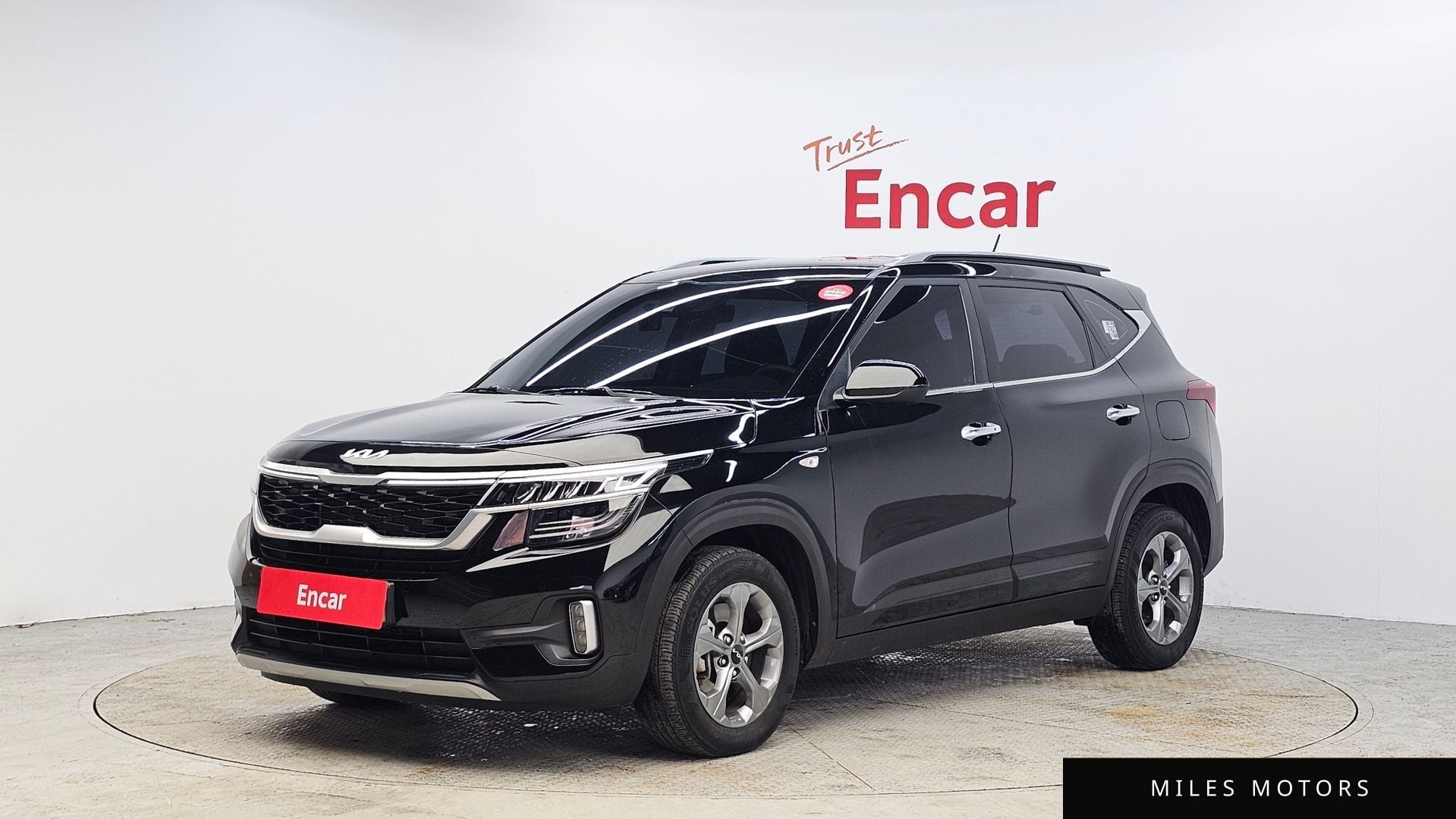 Kia Seltos 2023 — фото 1 из 12