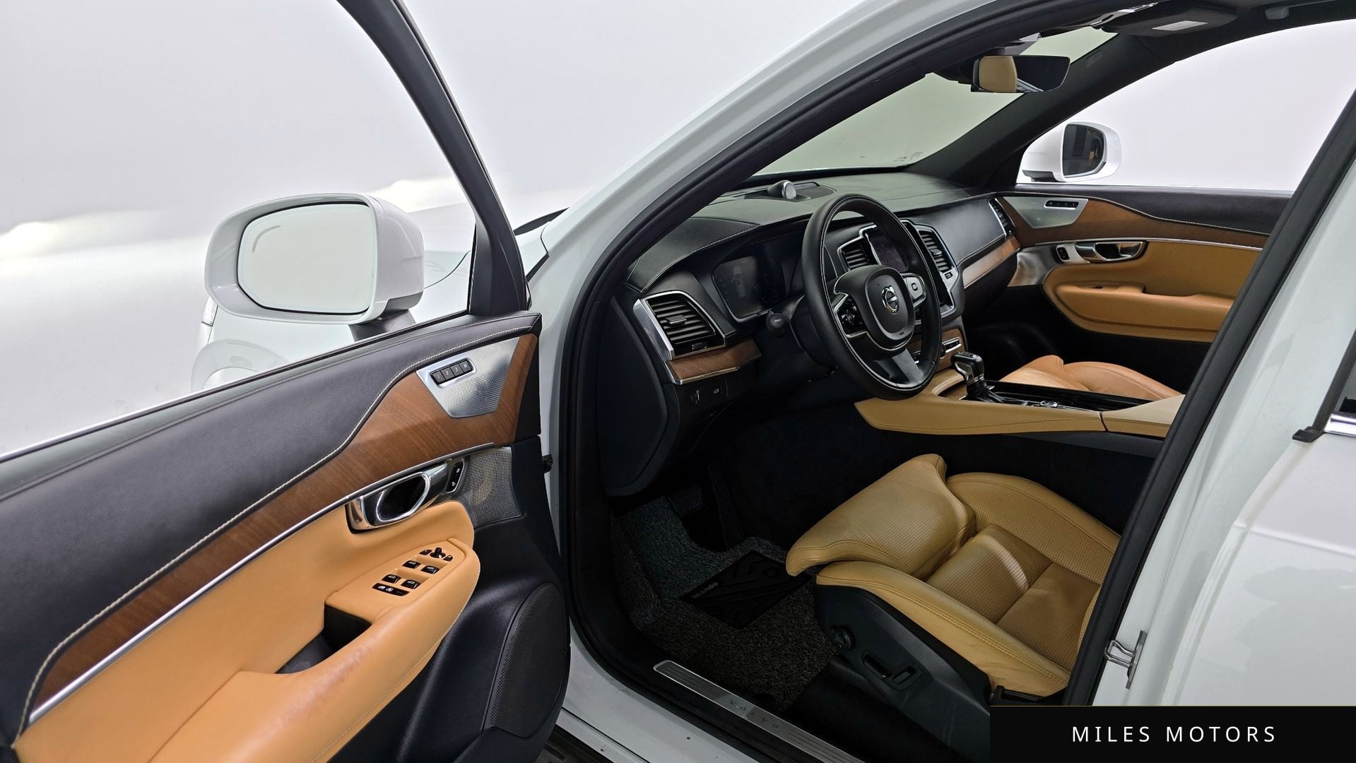 Volvo XC90 2017 — миниатюра 10