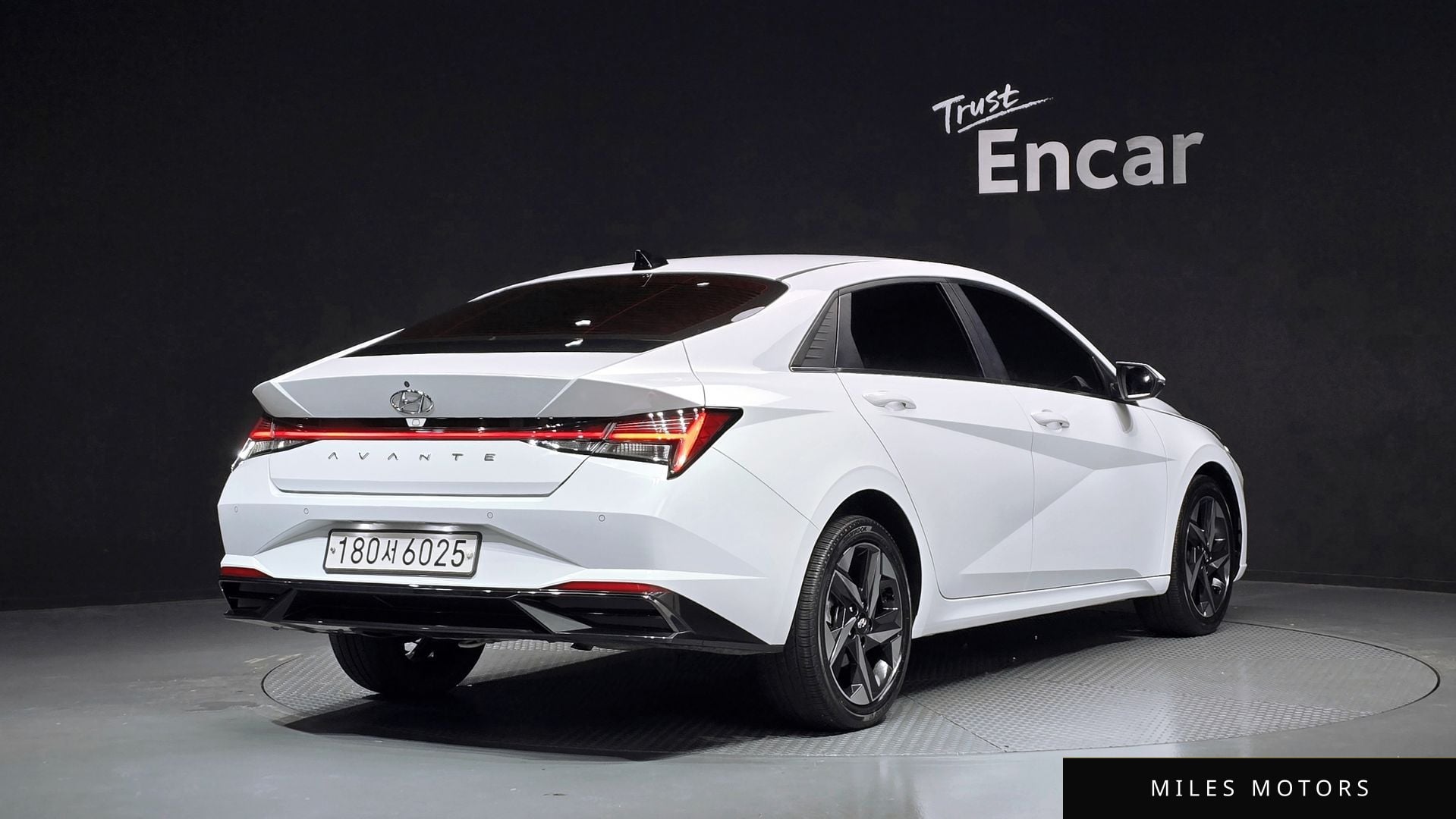 Hyundai AVANTE 2021 — миниатюра 2
