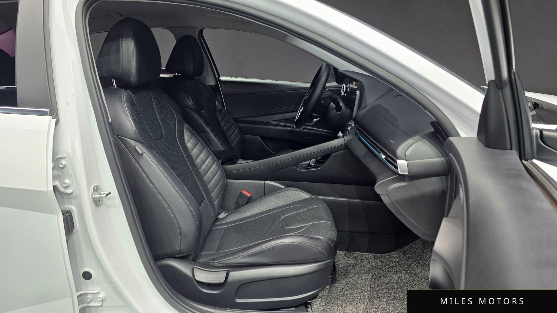 Hyundai AVANTE 2021 — миниатюра 10