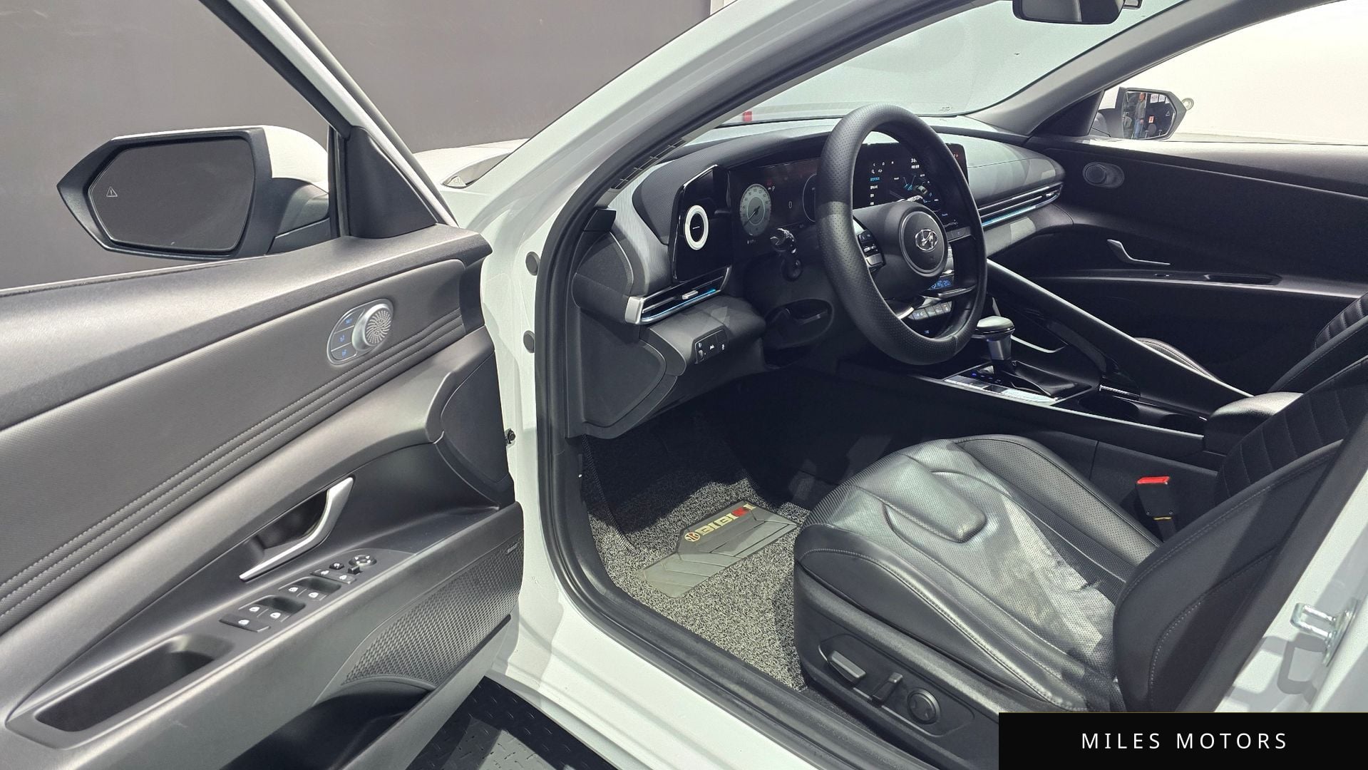 Hyundai AVANTE 2021 — миниатюра 11