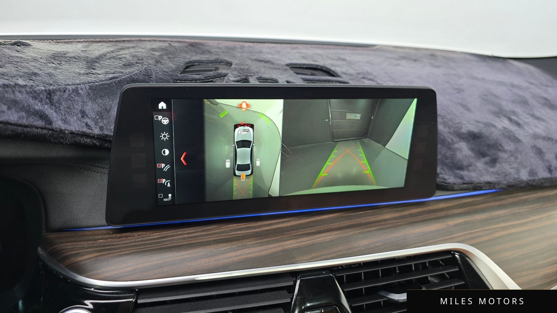 BMW 5시리즈 (G30) 2017 — миниатюра 16