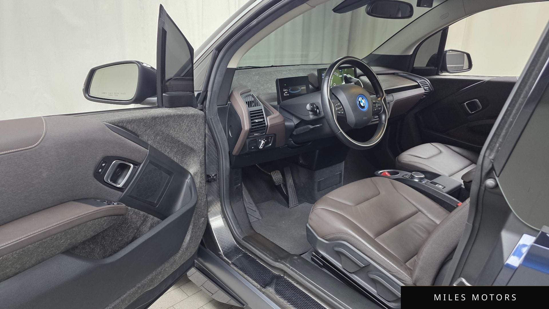 BMW i3 2019 — миниатюра 10