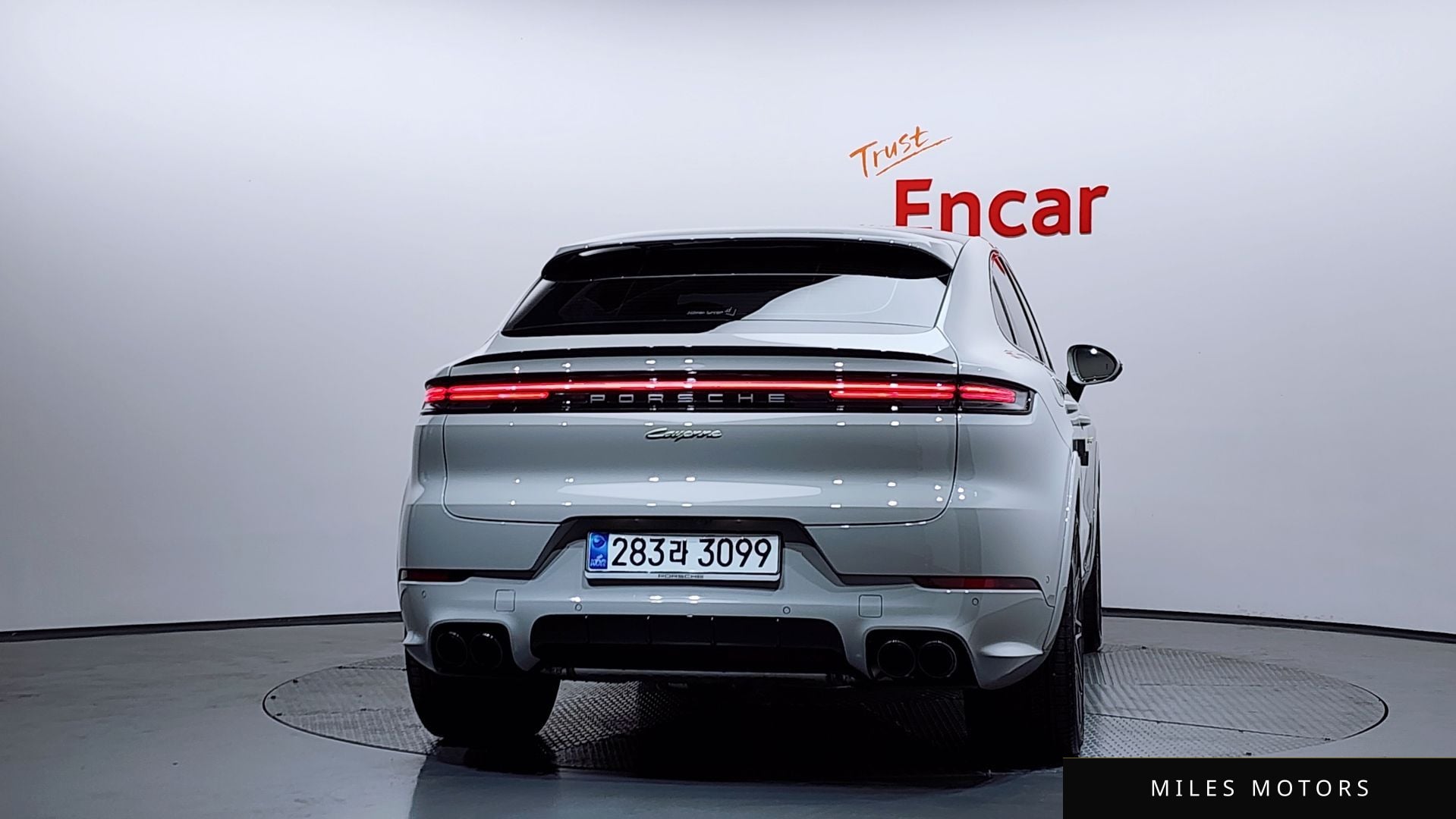 Porsche Cayenne 2025 — миниатюра 4