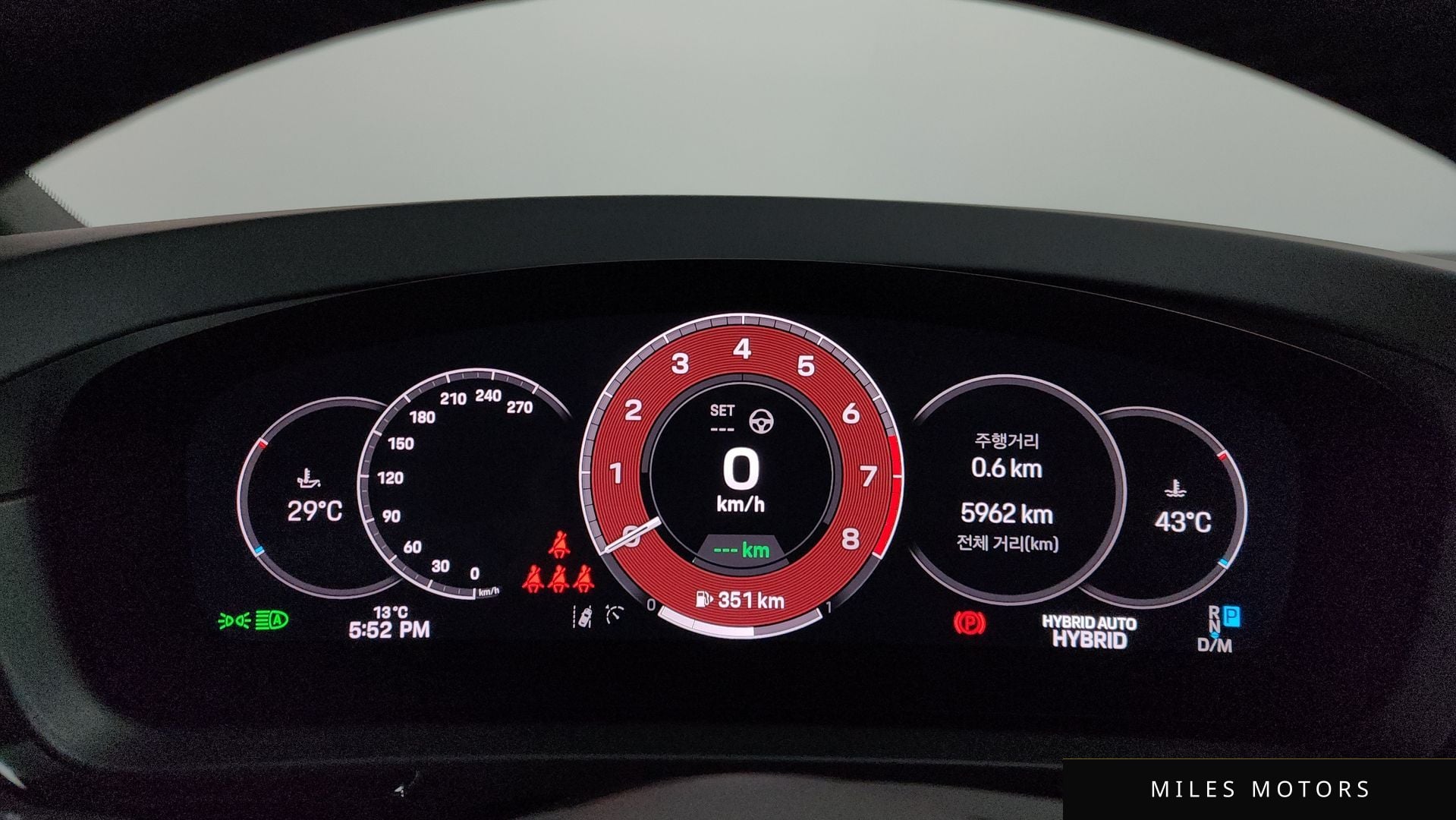Porsche Cayenne 2025 — миниатюра 8