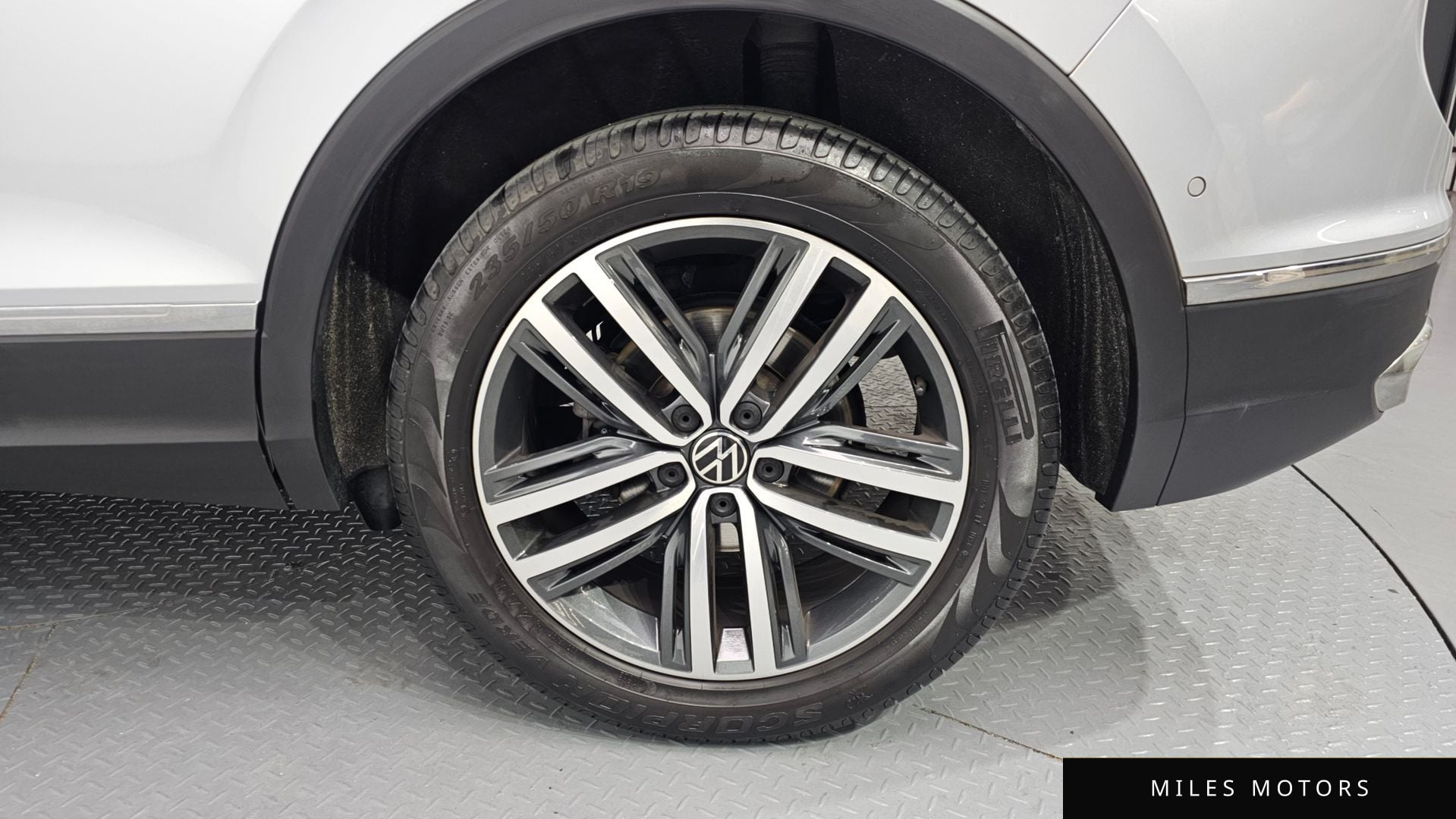 Volkswagen Tiguan 2023 — миниатюра 5