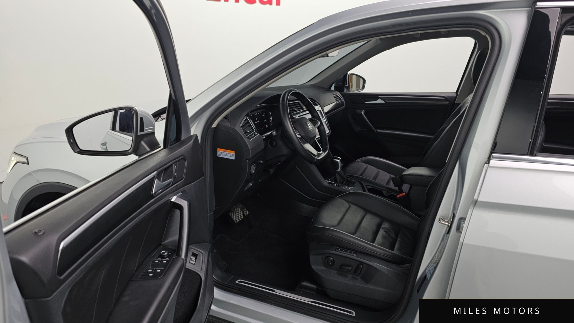 Volkswagen Tiguan 2023 — миниатюра 10