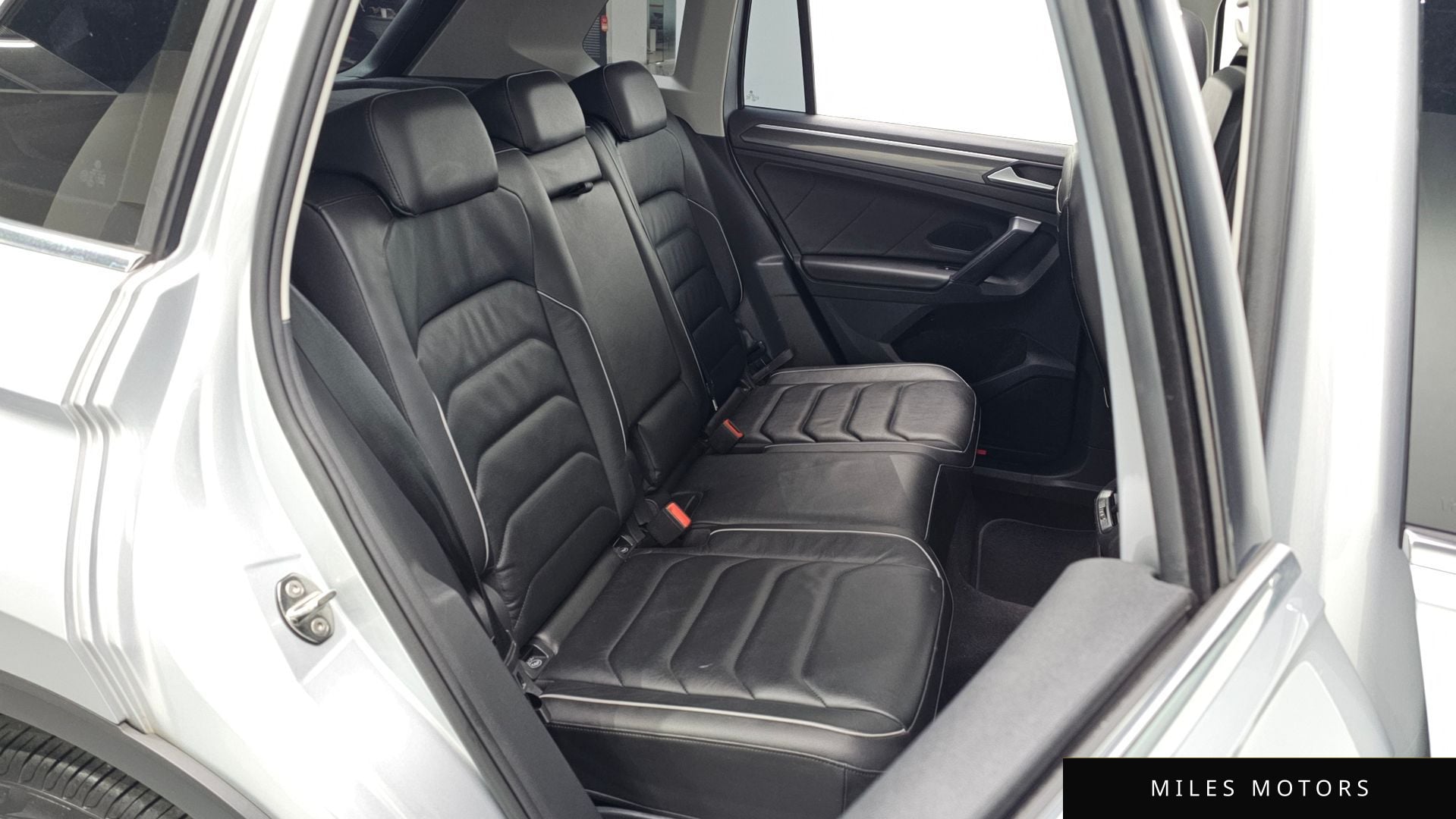 Volkswagen Tiguan 2023 — миниатюра 12