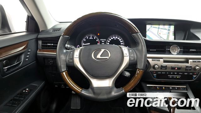 Лексус ES350 2014 — миниатюра 13