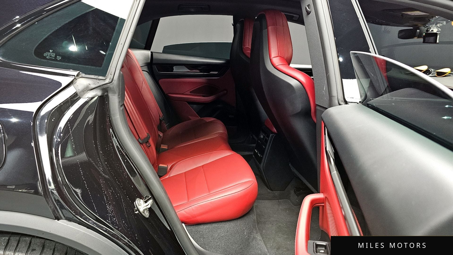 Porsche Macan 2025 — миниатюра 12